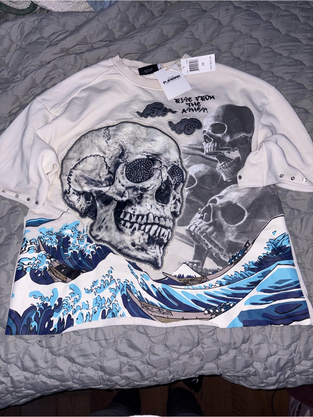 Skull & Wave Graphic tee - White with Blue Accents